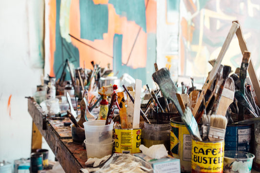 Mastering Traditional Art: A Comprehensive Beginner's Guide to Timeless Techniques and Materials